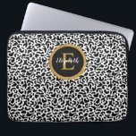 Capa Para Notebook Monograma do Leopardo Dourado Negra<br><div class="desc">Um padrão leopardo preto e branco com um monograma elegante de ouro e preto decora esta bolsa de laptop. Personalize-o para si mesmo ou para um presente! Projetado para você pelo Blackberry Boulevard.</div>