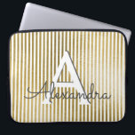 Capa Para Notebook Monograma e inicial com folha branca e dourada<br><div class="desc">Monograma & Caixa Inicial De Folha Branca E Ouro Lançada. Esse caso pode ser personalizado para incluir seu nome inicial e próprio.</div>