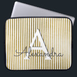Capa Para Notebook Monograma e inicial com folha branca e dourada<br><div class="desc">Monograma & Caixa Inicial De Folha Branca E Ouro Lançada. Esse caso pode ser personalizado para incluir seu nome inicial e próprio.</div>