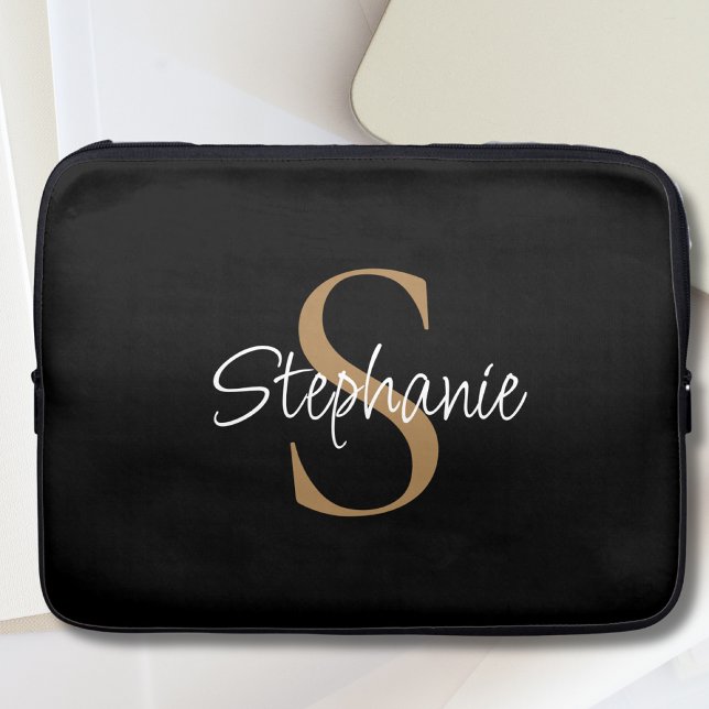 Capa Para Notebook  Monograma Elegante Nome Script Preto Dourado (Criador carregado)
