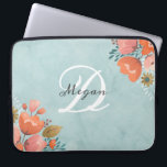 Capa Para Notebook Monograma Floral Rosa bonito<br><div class="desc">Laptop de designer monograma fascinável. Um acessório Bonito para o seu laptop. Personalize-o para si ou para um presente. Projetado para você pelo Blackberry Boulevard.</div>