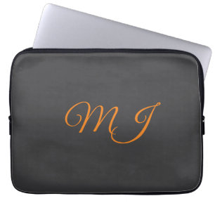 Capa Para Notebook Monograma inicial nome cinza laranja caligrafia