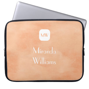 Capa Para Notebook Monograma Laranja Pêssego Simples e Chic com Nome
