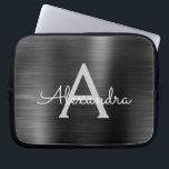 Capa Para Notebook Monograma Metálico Negro de Aço Inoxidável<br><div class="desc">Folha de Cinzas e folhas de aço inoxidável laminado,  Capa de monograma moderna e elegante. Esta bolsa de laptop personalizada monificada pode ser personalizada para incluir seu nome inicial e próprio e fazer um presente de Natal ou Aniversário perfeito.</div>