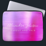 Capa Para Notebook Monograma Metálico Rosa Púrpura<br><div class="desc">Movimento Roxo e Rosa Moderno, Mão-de-Obra Girly Make Up and Hair Beauty Salon Faux Metálico Ilegante Ilegante Monograma Laptop Bag ou Promocional (promo) de anúncio. Este gabinete de computador profissional de classe pode ser personalizado para incluir seu nome de assinatura de script monograma e sua profissão ou posição de cargo....</div>