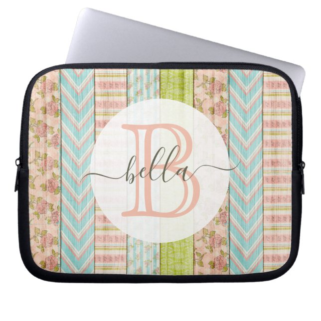 Capa Para Notebook Monograma Nome Shabby Rosas em algodão de madeira  (Frente)