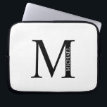 Capa Para Notebook Monograma Personalizado e Bolsa de laptop de Nome<br><div class="desc">Monograma personalizado e Dons de Nome com monograma personalizado e nome no estilo de fonte de serif clássico.</div>