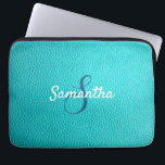 Capa Para Notebook Monograma Personalizado e Couro Azul<br><div class="desc">Uma bela bolsa de laptop azul de couro azul.
Você pode personalizá-lo com seu nome e monograma inicial.</div>