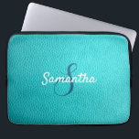 Capa Para Notebook Monograma Personalizado e Couro Azul<br><div class="desc">Uma bela bolsa de laptop azul de couro azul.
Você pode personalizá-lo com seu nome e monograma inicial.</div>