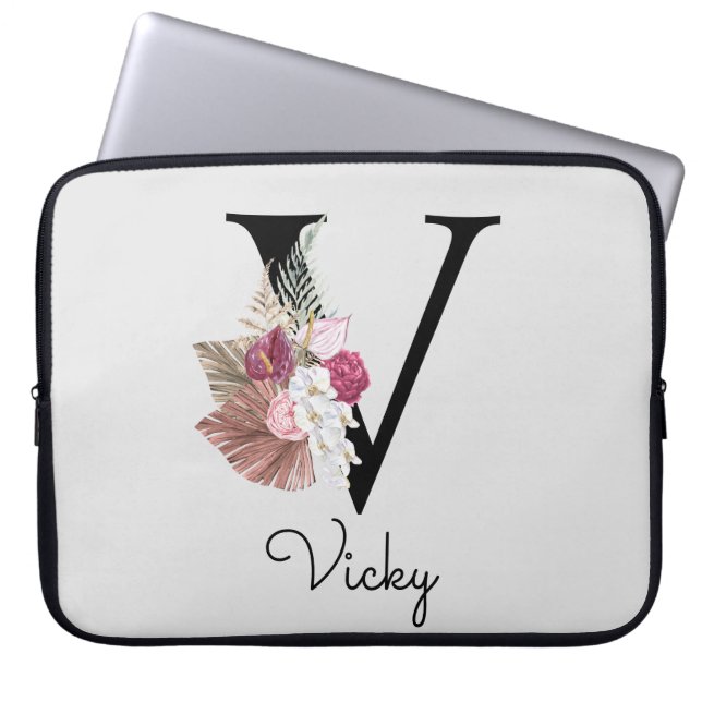 Capa Para Notebook Monograma Rosa Boho Girly Floral Inicial V (Frente)