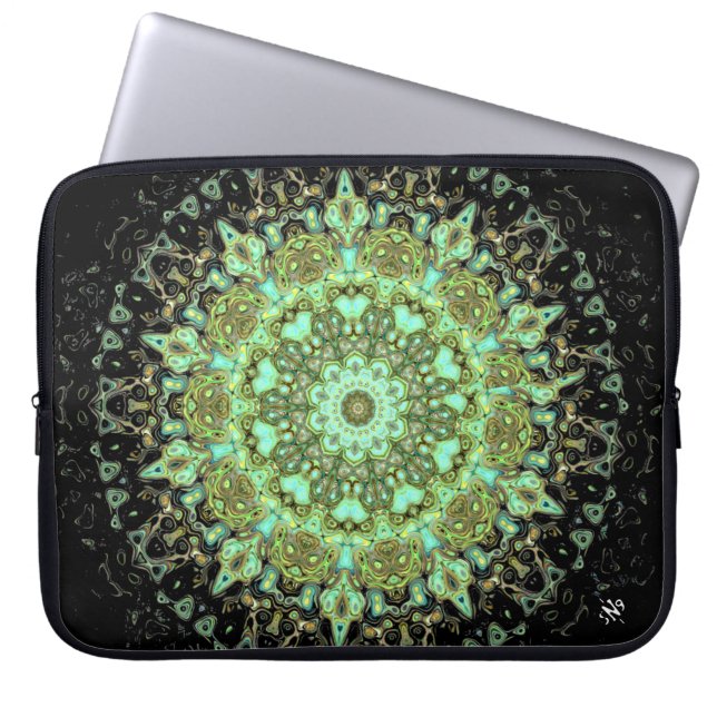 Capa Para Notebook Monstros de Mandala (Frente)