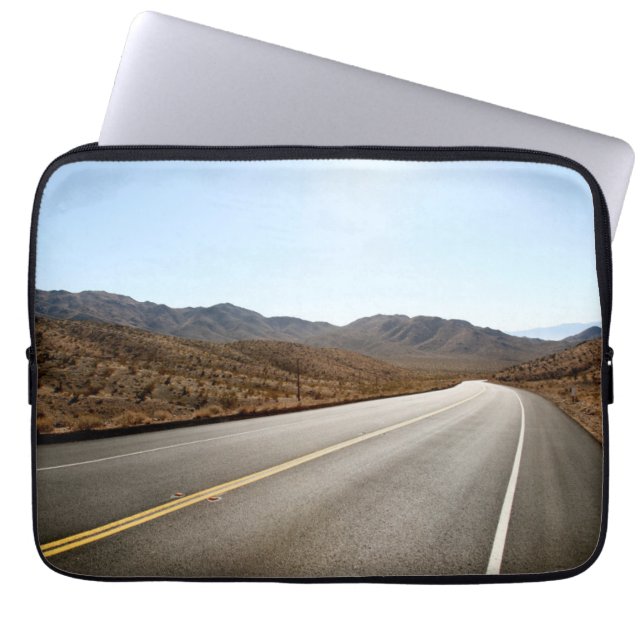 Capa Para Notebook Montanha infinita do deserto da rua | (Frente)