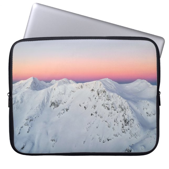 CAPA PARA NOTEBOOK MONTANHA PICO COBERTA COM NEVE (Frente)