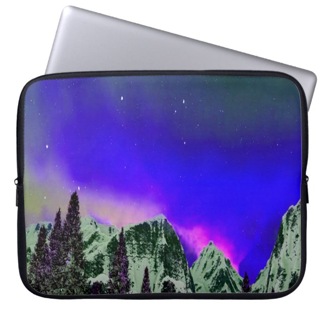 Capa Para Notebook Montanhas do inverno à noite (Frente)