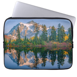 Capa Para Notebook Monte Shuksan refletido no Lago Reflection