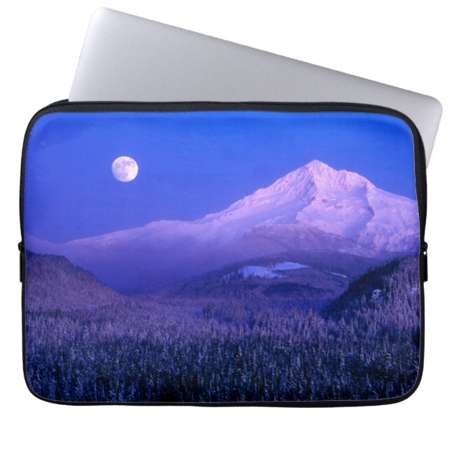 Capa Para Notebook Moonrise sobre o Monte Hood Oregon no inverno (Frente)