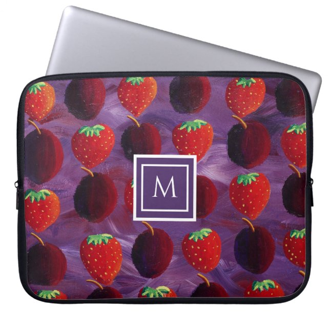 Capa Para Notebook Morangos com Letra Inicial Monogramada Elegante Fr (Frente)