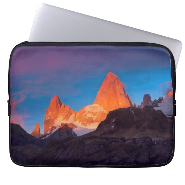 Capa Para Notebook Mt Fitz Roy no nascer do sol (Frente)