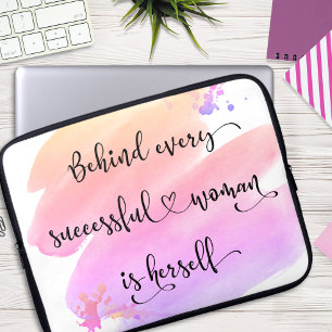 Capa Para Notebook Mulher Bem-Sucedida, Tipografia de Aquarela de Omb