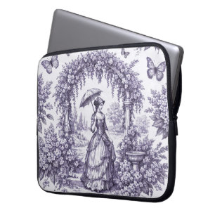 Capa Para Notebook Mulher Francesa em um Jardim Toile de Jouy