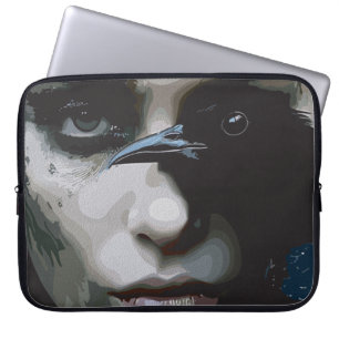 Capa Para Notebook Mulher Misteriosa com Corvo