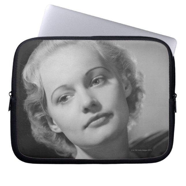 Capa Para Notebook Mulher que levanta 2 (Frente)