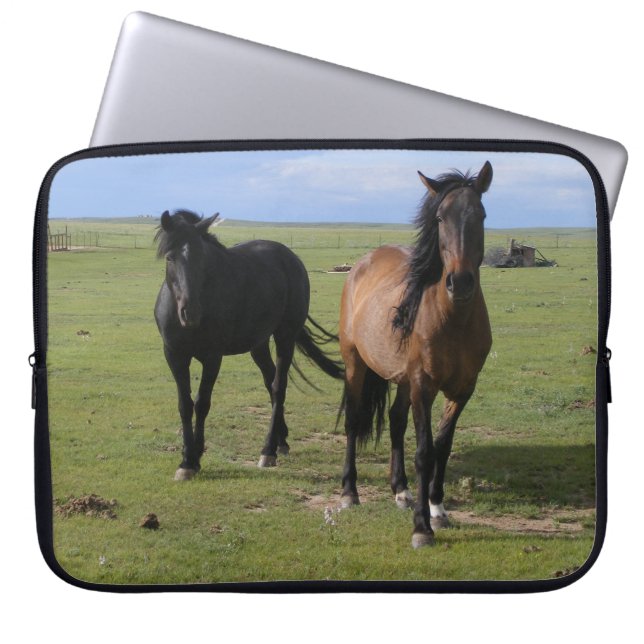 Capa Para Notebook Mustang majestosos (Frente)