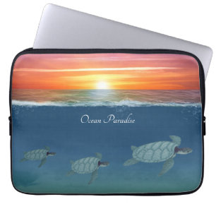 Capa Para Notebook Nascer do sol no oceano e tartarugas marinhas nada