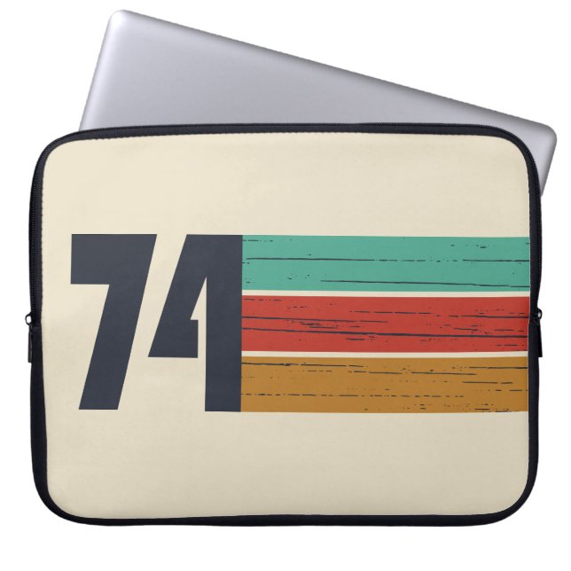 Capa Para Notebook nascer em presente de aniversário de 1974 (Frente)