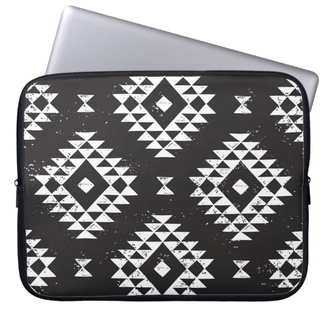 Capa Para Notebook Navajo Geométrico: Tribal Branco Negro. (Frente)