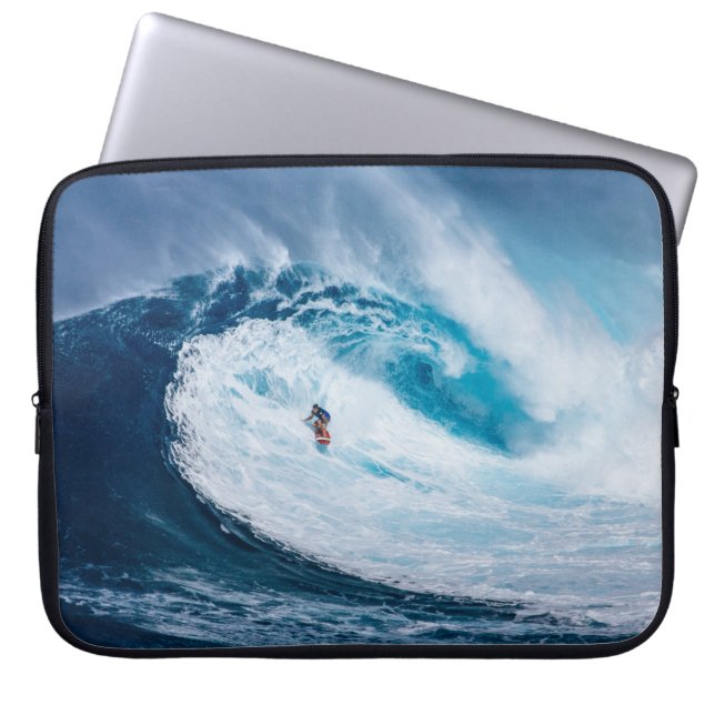 Capa Para Notebook Navegando nos tubos (Frente)