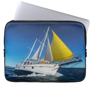 Capa Para Notebook Navigação do oceano em um iate