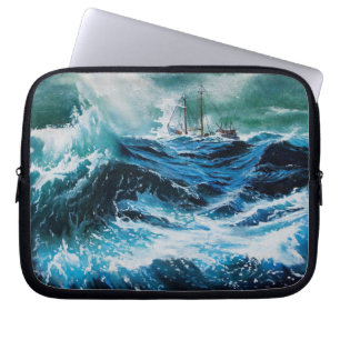 Capa Para Notebook Navio no mar em tempestade