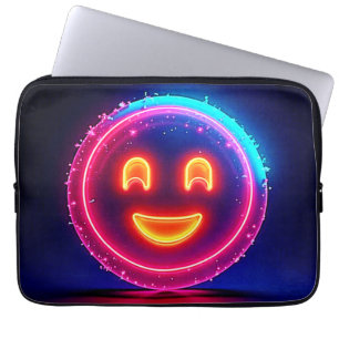 Capa Para Notebook Neon Smile: Desenho de Brilho Feliz e Radiante