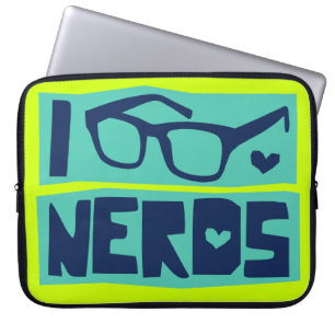 Capa Para Notebook Nerd Love