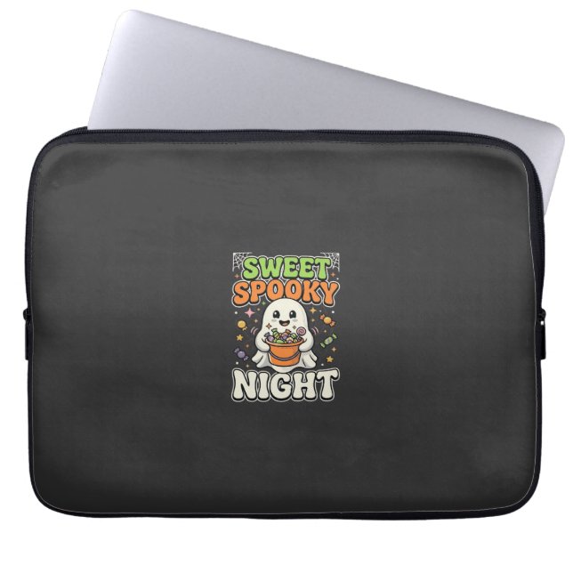 Capa Para Notebook Noite de Terror de Doces de Halloween (Frente)