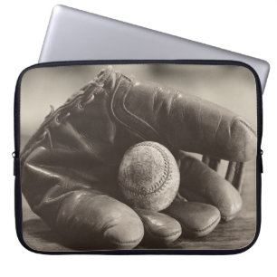 Capa Para Notebook Nostalgia de baseball - Mitt e Baseball