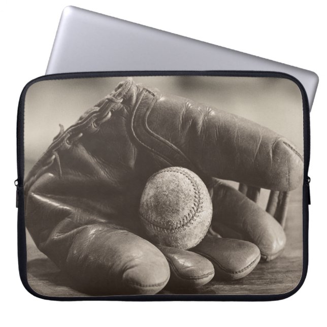 Capa Para Notebook Nostalgia de baseball - Mitt e Baseball (Frente)