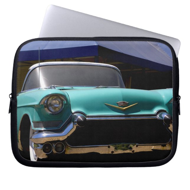 Capa Para Notebook O Cadillac Conversível Verde de Elvis Presley em (Frente)