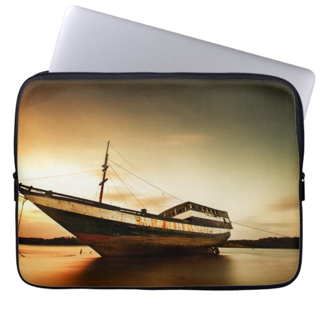 Capa Para Notebook O corpo do navio velho | Bali, Indonésia (Frente)