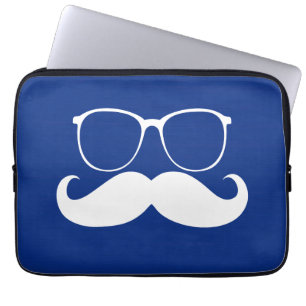 Capa Para Notebook Óculos engraçados com bigode branco em fundo azu