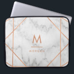 Capa Para Notebook Olhar de mármore | branco geométrico Dourado<br><div class="desc">Características que deste design elegantes as linhas geométricas de um ouro cor-de-rosa moderno do falso modelam em um fundo de mármore branco do olhar. Personalize com seus inicial e nome no texto de harmonização.</div>