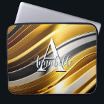 Capa Para Notebook Ondas Douradas de Prata e Bronze abstrato modernas<br><div class="desc">Esta design moderna de bolsa de laptop de arte abstrato é atraente e faz uma declaração verdadeira com suas ondas de ouro,  bronze e metal falso prateado. Vivo e atordoante. Adicione um nome e inicial para personalizá-lo. Criado pela imprensa simplesmente de farmácia.</div>