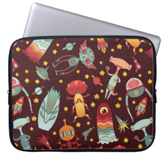 Capa Para Notebook Os aliens de desenho possuem um padrão perfeito.