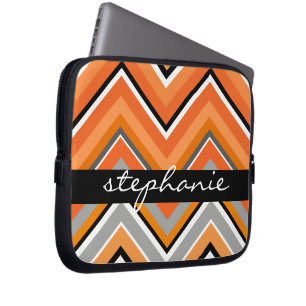 Capa Para Notebook Padrão Chic Chevron Cinza Preta Laranja com Nome