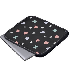 Capa Para Notebook Padrão de Corações de Trevo Fofos Amor Sortudo