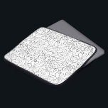 Capa Para Notebook Padrão de Curva Preta Pintado à Mão em Branco<br><div class="desc">Curvas pretas pintadas à mão giram, se encontram e se divertem nesta design de repetição em todo o lado sobre um fundo branco. As linhas curvas terminam com designs de rolagem. A imagem decorativa é fluente e delicada. Pintura aquosa, digitalizada. Copyright © 2014 Claire E. Skinner. Todos os direitos reservados....</div>