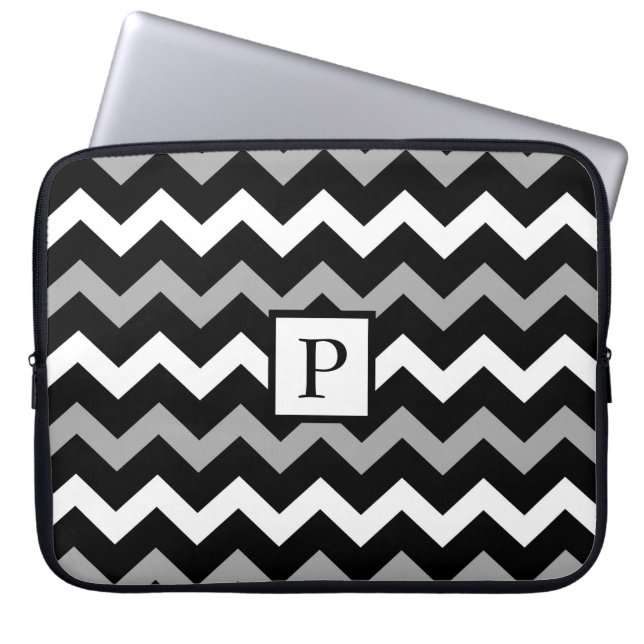 Capa Para Notebook Padrão de impressão Chevron preto branco e cinza (Frente)