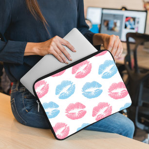 Capa Para Notebook Padrão de Lábios Azul e Rosa, Batom, Beijo