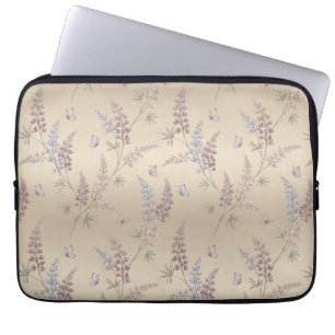 Capa Para Notebook Padrão de Prado de Lupino e Borboleta em Pastel Su